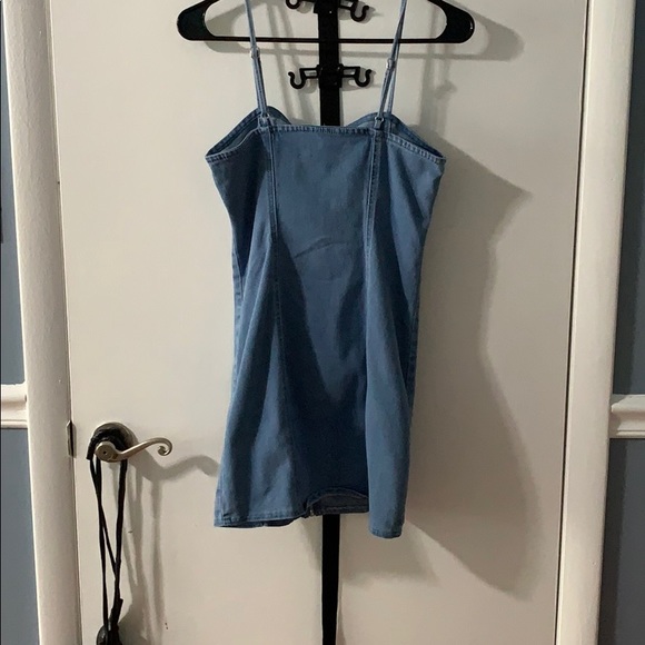 Little zip up stretchy “jean” dress - Picture 3 of 4